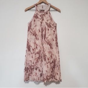 NEW WITH TAGS Ted Baker Ellty Printed Pleated Dress / 2